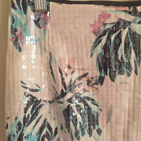 H&M White Floral Print Skirt with Clear Square Sequins, NWT, Sz. 8 - Picture 3 of 8